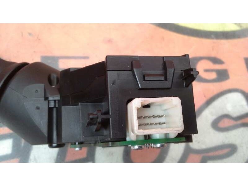 Recambio de mando intermitentes para mazda 2 lim. (de) 1.3 pulse (5-ptas) referencia OEM IAM DF7166122 DF7166122 