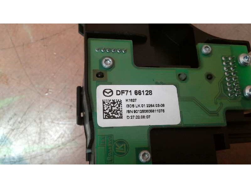 Recambio de mando limpia para mazda 2 lim. (de) 1.3 pulse (5-ptas) referencia OEM IAM DF7166128 DF7166128 