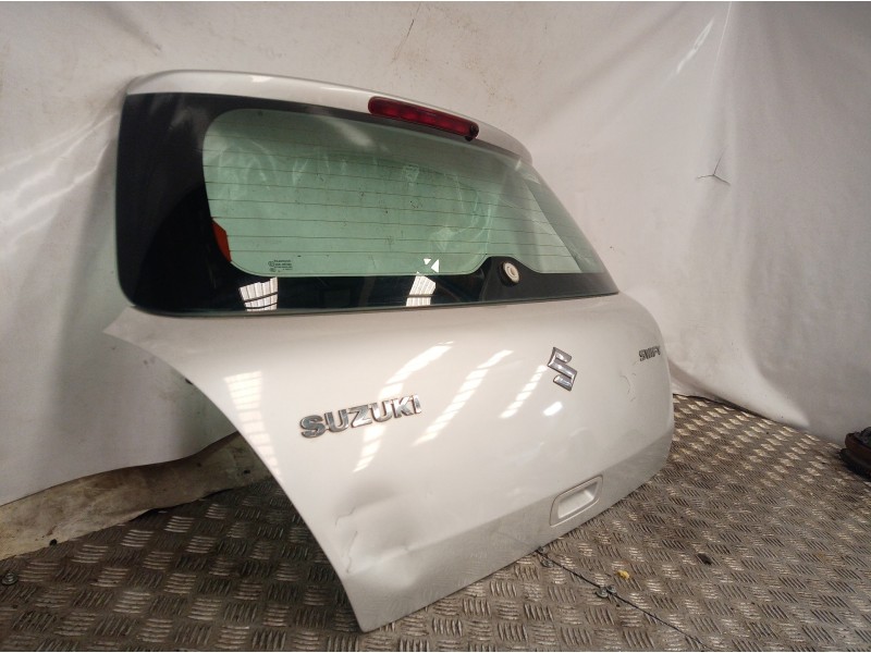 Recambio de porton trasero para suzuki swift berlina (mz) 1.3 ddis diesel cat referencia OEM IAM   