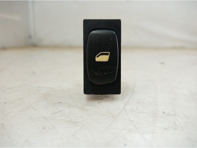 Recambio de mando elevalunas trasero derecho para peugeot 307 (s1) referencia OEM IAM 96360166 96360166 96360166