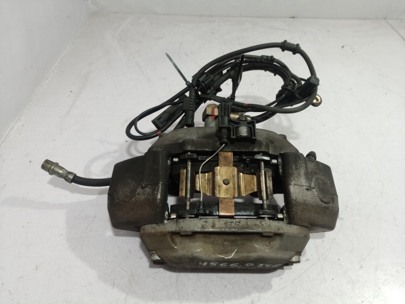 Recambio de pinza freno delantera derecha para mercedes-benz clase m (w163) 270 cdi (163.113) referencia OEM IAM 20833300 208333