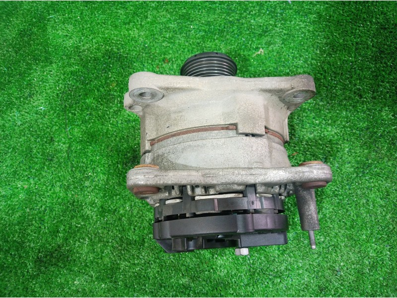 Recambio de alternador para seat ibiza (6l1) cool referencia OEM IAM 045903023 045903023 045903023