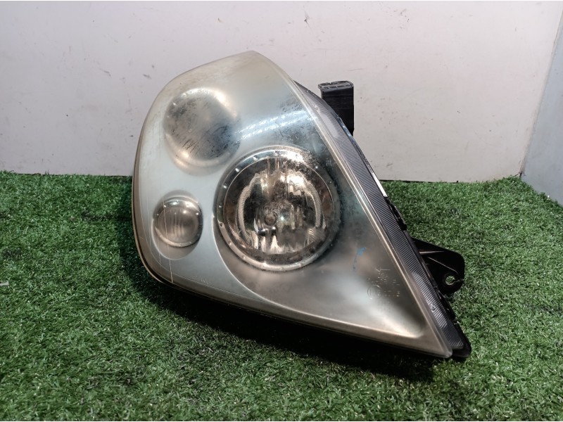 Recambio de faro derecho para ssangyong rexton 270 xdi limited referencia OEM IAM   