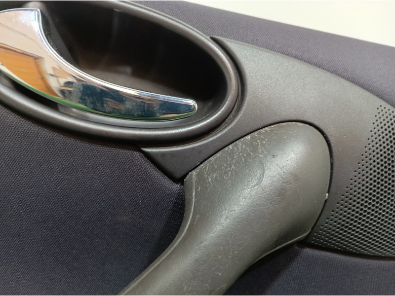 Recambio de guarnecido puerta trasera izquierda para mercedes-benz clase a (w168) 170 cdi (168.009) referencia OEM IAM A16873069