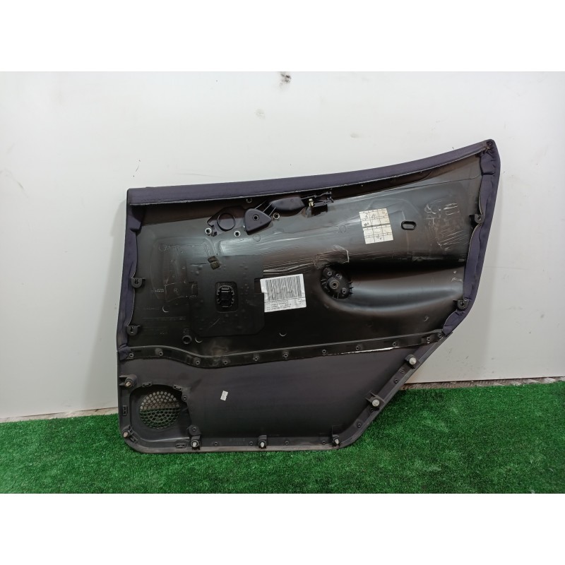Recambio de guarnecido puerta trasera izquierda para mercedes-benz clase a (w168) 170 cdi (168.009) referencia OEM IAM A16873069