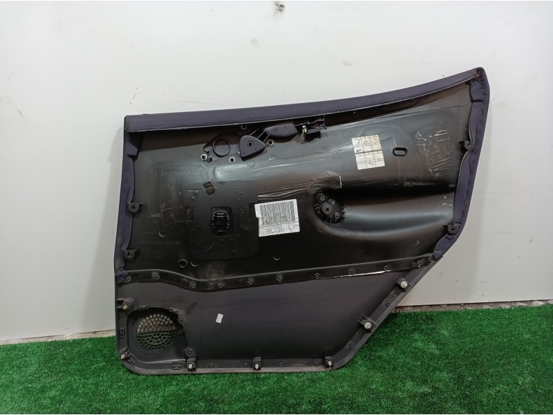 Recambio de guarnecido puerta trasera izquierda para mercedes-benz clase a (w168) 170 cdi (168.009) referencia OEM IAM A16873069