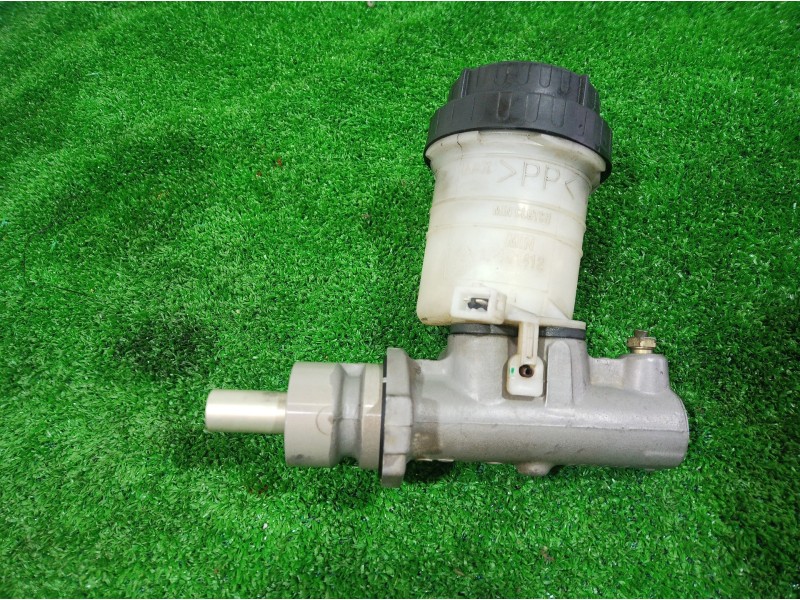 Recambio de bomba freno para volvo v40 familiar 1.9 d referencia OEM IAM 310052 310052 310052