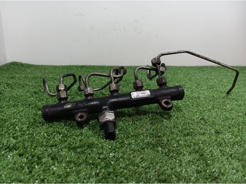 Recambio de rampa inyectora para citroën c4 grand picasso referencia OEM IAM 9681649580 9681649580 9681649580