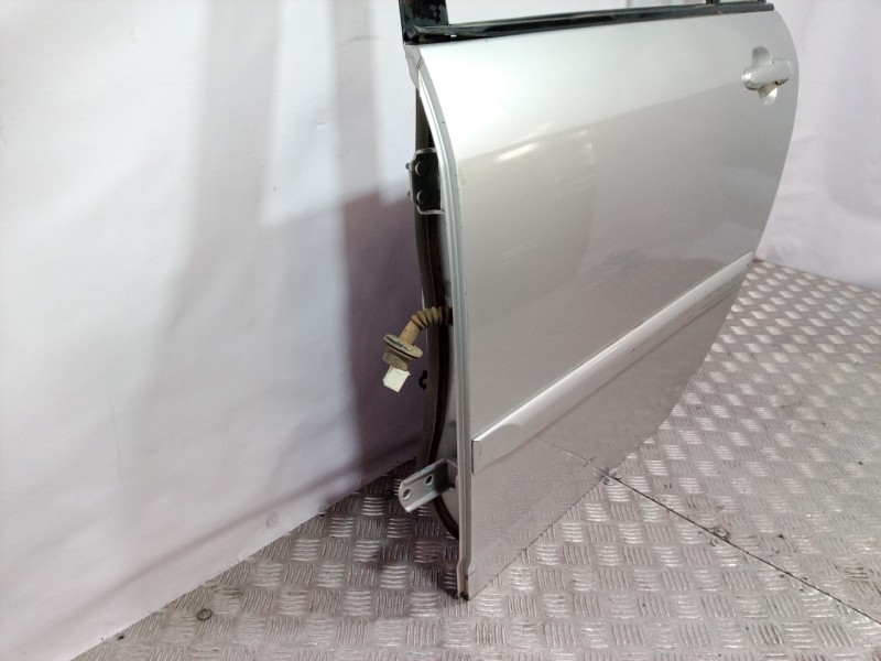 Recambio de puerta trasera izquierda para toyota corolla (e12) referencia OEM IAM   