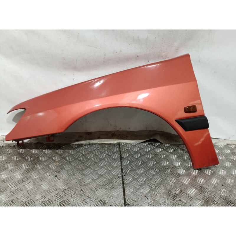 Recambio de aleta delantera izquierda para peugeot 306 cabriolet (s2) 2.0 referencia OEM IAM   