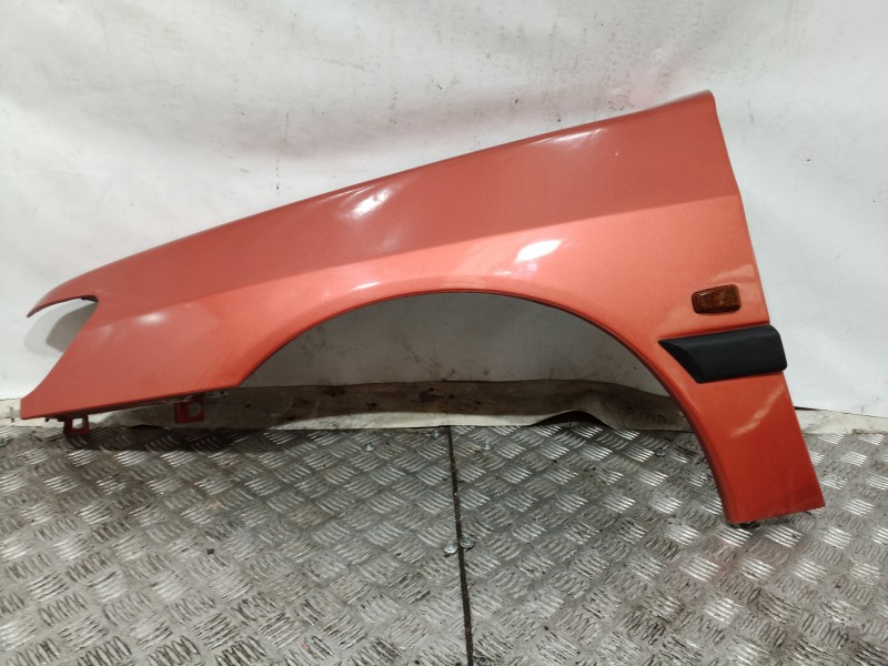 Recambio de aleta delantera izquierda para peugeot 306 cabriolet (s2) 2.0 referencia OEM IAM   