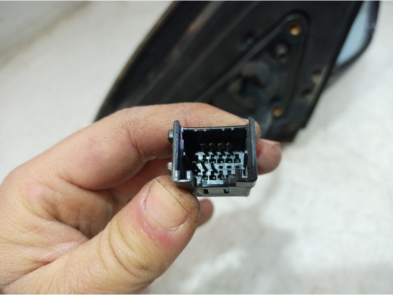 Recambio de retrovisor derecho para ssangyong rexton 270 xdi limited referencia OEM IAM 012180 012180 012180