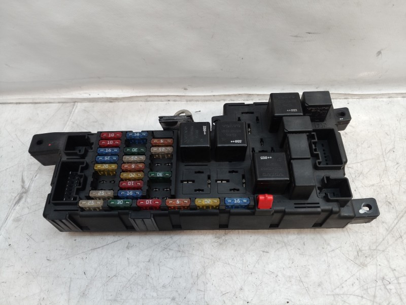 Recambio de caja reles / fusibles para volvo s60 berlina 2.4 (103kw) referencia OEM IAM 9452993 9452993 518322110