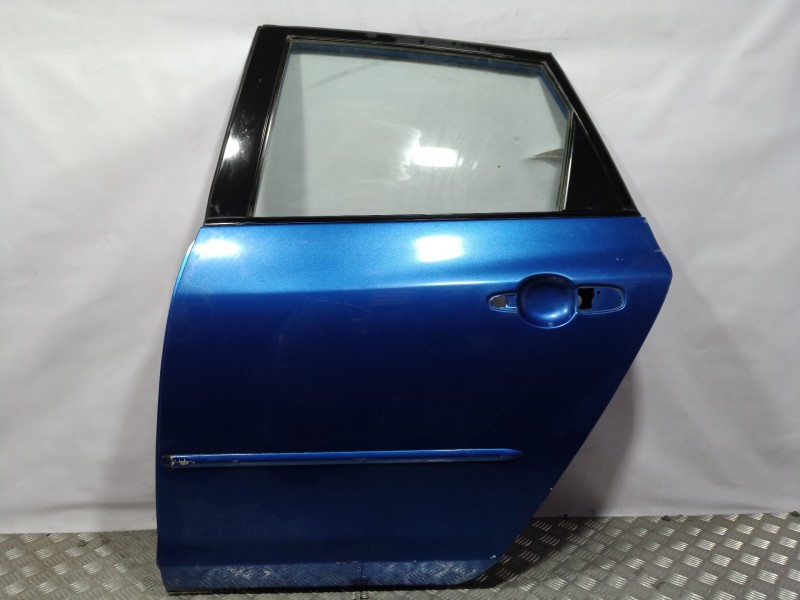Recambio de puerta trasera izquierda para mazda 2 berlina (dy) referencia OEM IAM   