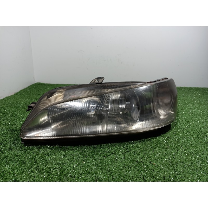 Recambio de faro izquierdo para peugeot 306 cabriolet (s2) 2.0 referencia OEM IAM 9625305880 9625305880 88203990G