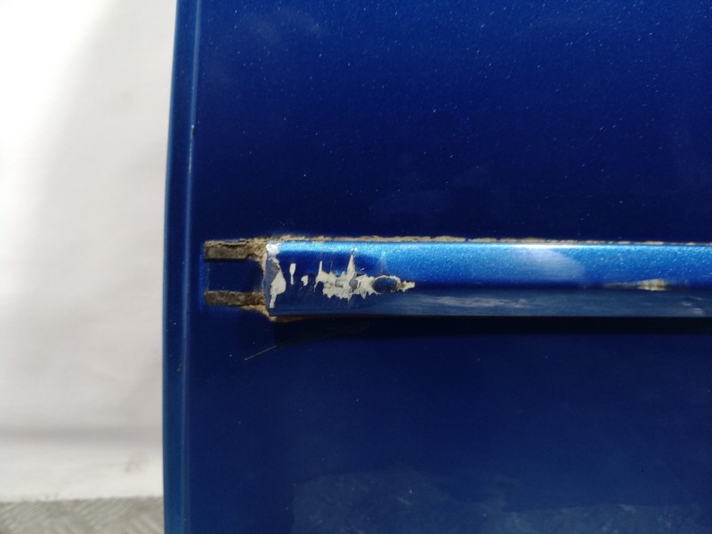 Recambio de puerta trasera izquierda para mazda 2 berlina (dy) referencia OEM IAM   