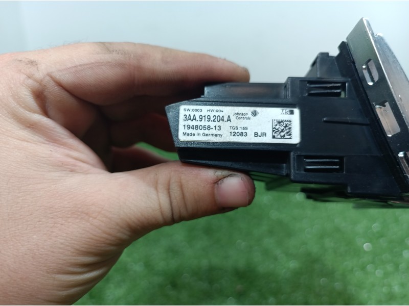 Recambio de reloj para volkswagen passat lim. (362) exclusive bluemotion referencia OEM IAM 3AA919204A 3AA919204A 3AA919204