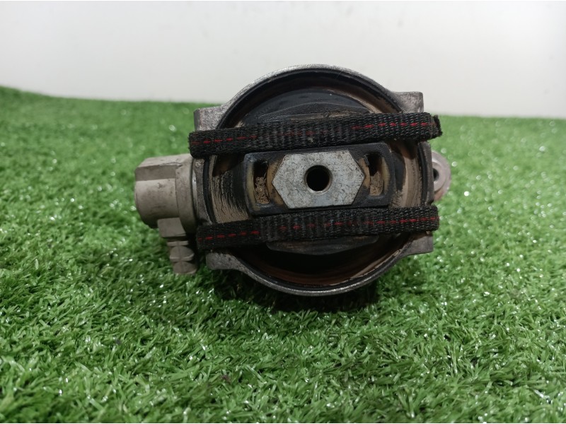 Recambio de soporte motor delantero para audi a4 avant (8e) referencia OEM IAM 8E0399151 8E0399151 8E0399151