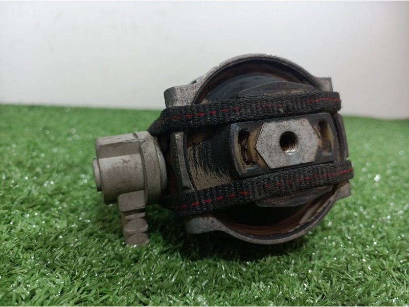Recambio de soporte motor delantero para audi a4 avant (8e) referencia OEM IAM 8E0399151 8E0399151 8E0399151