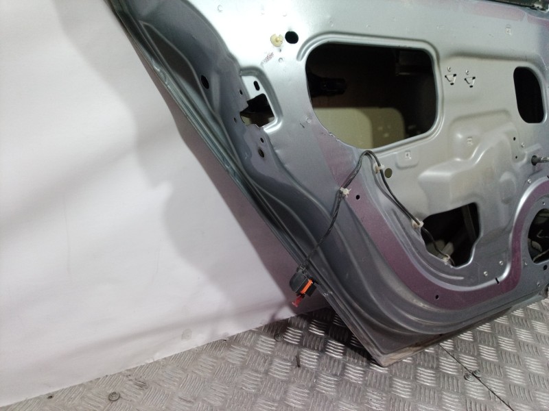 Recambio de puerta trasera izquierda para opel astra h berlina referencia OEM IAM    Recambio de puerta trasera izquierda para opel astra h berlina referencia OEM IAM