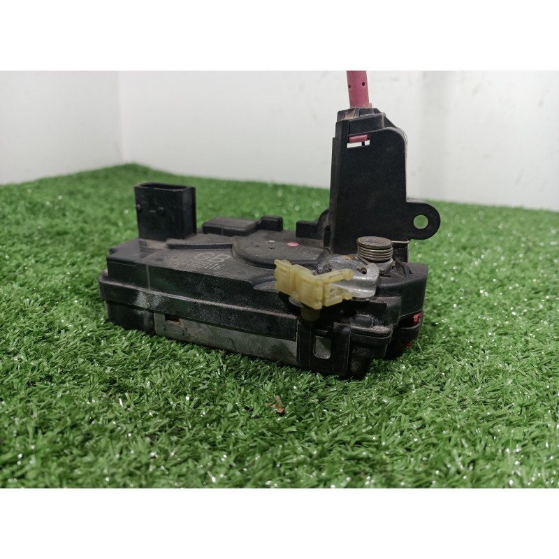 Recambio de cerradura puerta trasera derecha para volkswagen passat berlina (3b2) comfortline referencia OEM IAM 13128116 131281