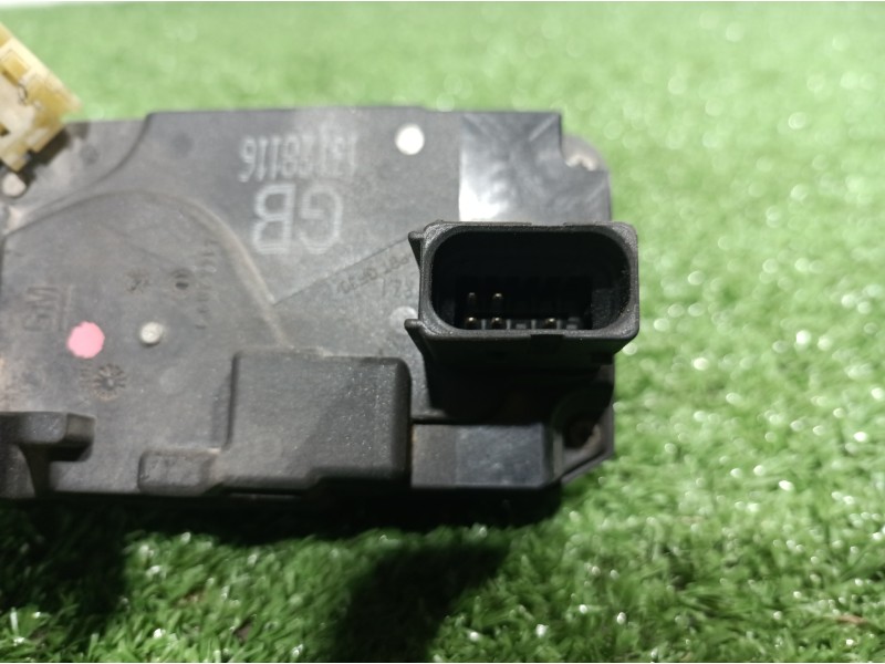 Recambio de cerradura puerta trasera derecha para volkswagen passat berlina (3b2) comfortline referencia OEM IAM 13128116 131281