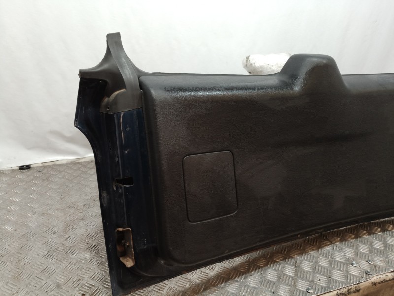 Recambio de porton trasero para jeep cherokee (kj) 2.5 crd básico referencia OEM IAM 55176934AH 55176934AH 55176934