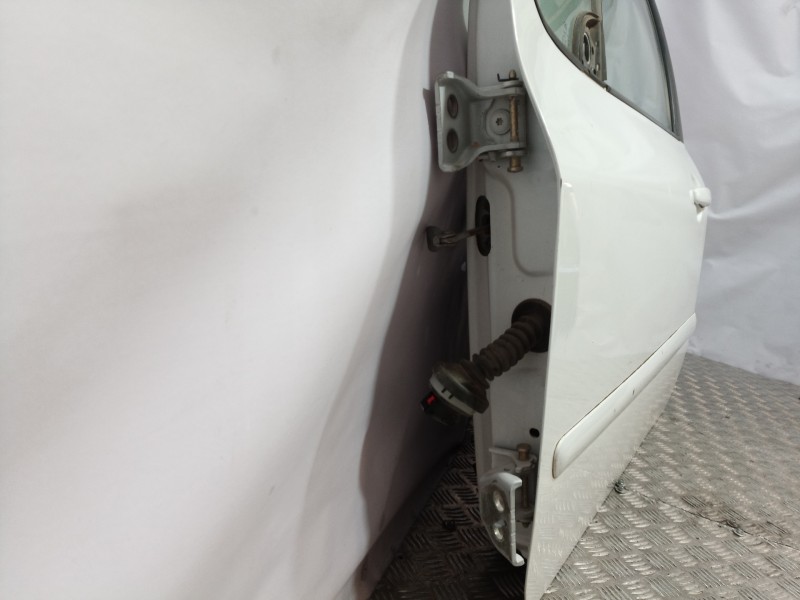 Recambio de puerta delantera izquierda para peugeot 307 berlina (s2) referencia OEM IAM   