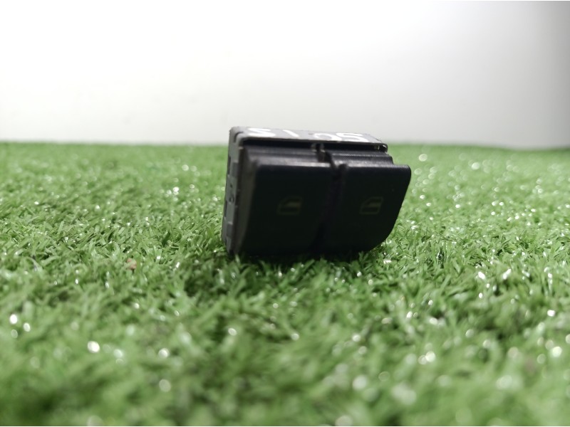 Recambio de mando elevalunas delantero izquierdo para seat ibiza (6l1) sport rider referencia OEM IAM 6Q0959858 6Q0959858 6Q0959