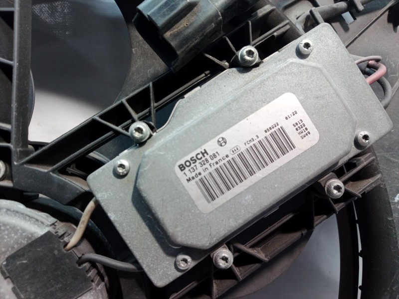 Recambio de electroventilador para volvo s60 berlina 2.4 (103kw) referencia OEM IAM 3135103586 3135103586 0130303909