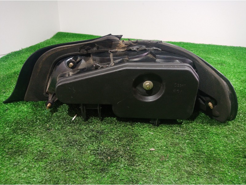 Recambio de piloto trasero izquierdo para peugeot 306 cabriolet (s2) 2.0 referencia OEM IAM   