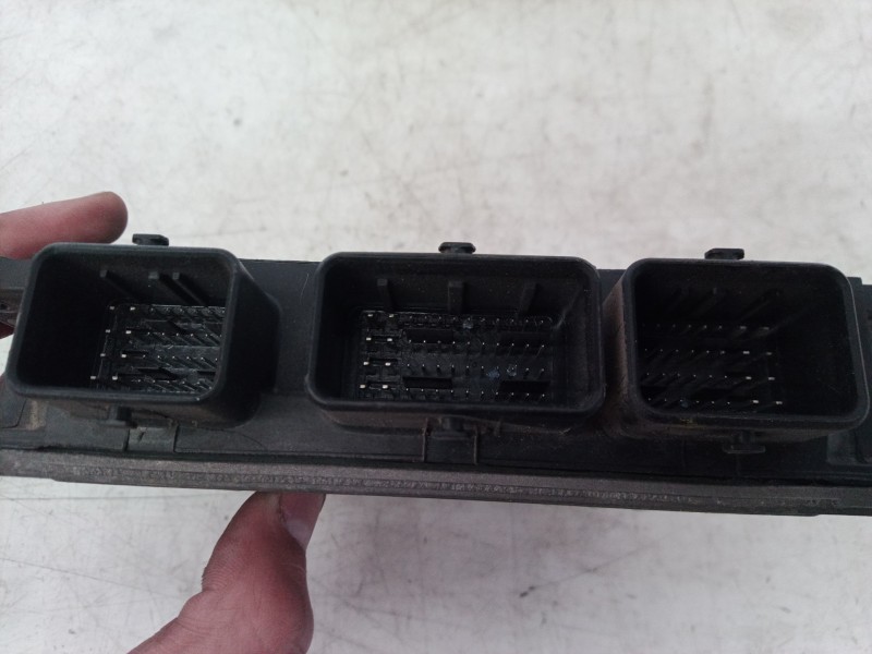 Recambio de centralita motor uce para renault megane ii classic berlina pack authentique referencia OEM IAM 8200334419 820033441