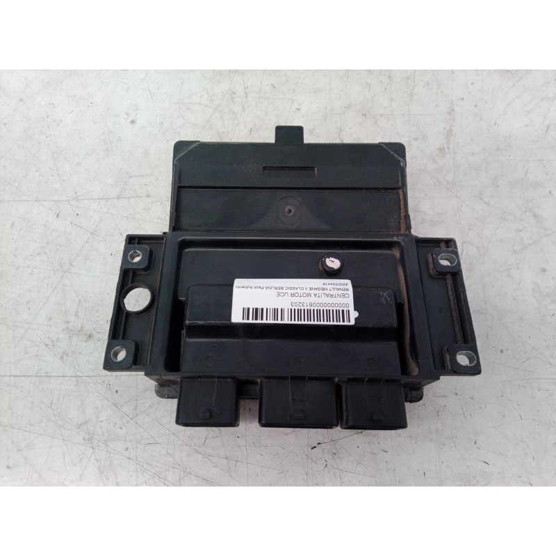 Recambio de centralita motor uce para renault megane ii classic berlina pack authentique referencia OEM IAM 8200334419 820033441