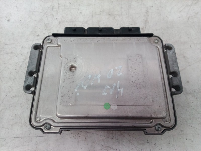 Recambio de centralita motor uce para peugeot 407 referencia OEM IAM 0281011633 0281011633 9658274680