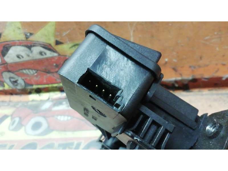 Recambio de cerradura maletero / porton para bmw serie 3 berlina (e46) referencia OEM IAM 8196401  