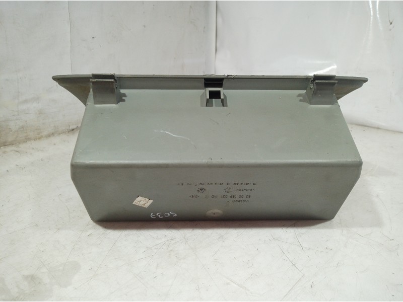 Recambio de guantera para renault mascott fg 150. 35/55/65 cabina individual referencia OEM IAM 8200189021 8200189021 8200189021