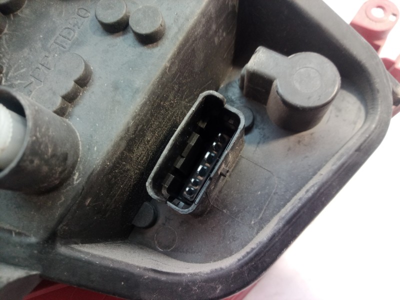 Recambio de piloto trasero derecho para renault clio iii 1.5 dci diesel referencia OEM IAM   