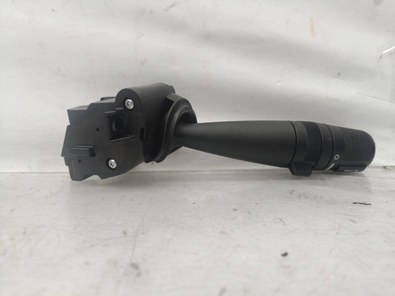 Recambio de mando limpia para dodge caliber s referencia OEM IAM 214867201  