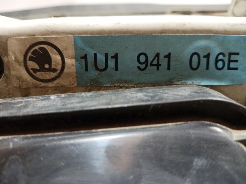 Recambio de faro derecho para skoda octavia berlina (1u2) elegance referencia OEM IAM 1U1941016 1U1941016 1U1941016