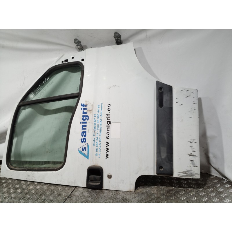 Recambio de puerta delantera derecha para renault mascott pr 150.35/55/65 corto referencia OEM IAM   