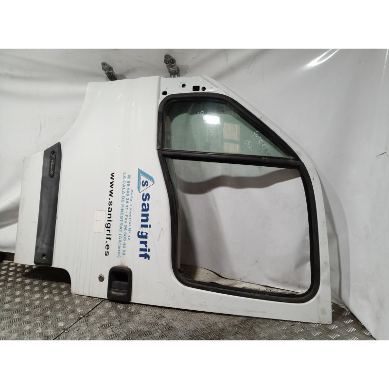 Recambio de puerta delantera izquierda para renault mascott pr 150.35/55/65 corto referencia OEM IAM   