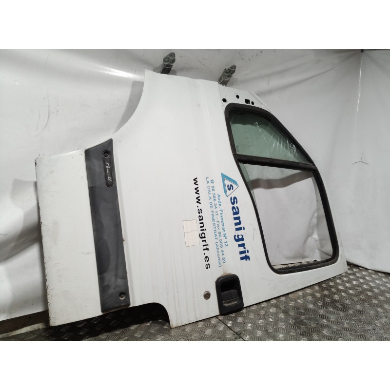 Recambio de puerta delantera izquierda para renault mascott pr 150.35/55/65 corto referencia OEM IAM   