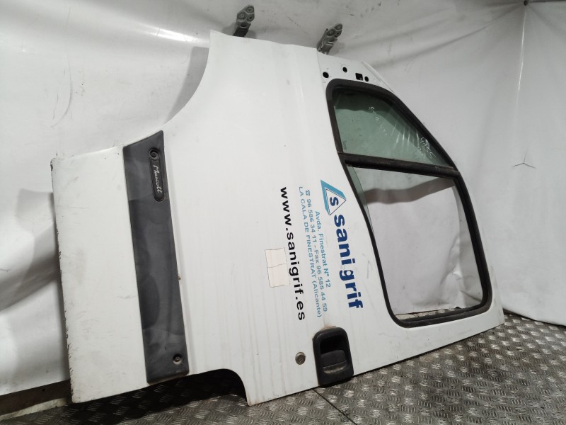 Recambio de puerta delantera izquierda para renault mascott pr 150.35/55/65 corto referencia OEM IAM   