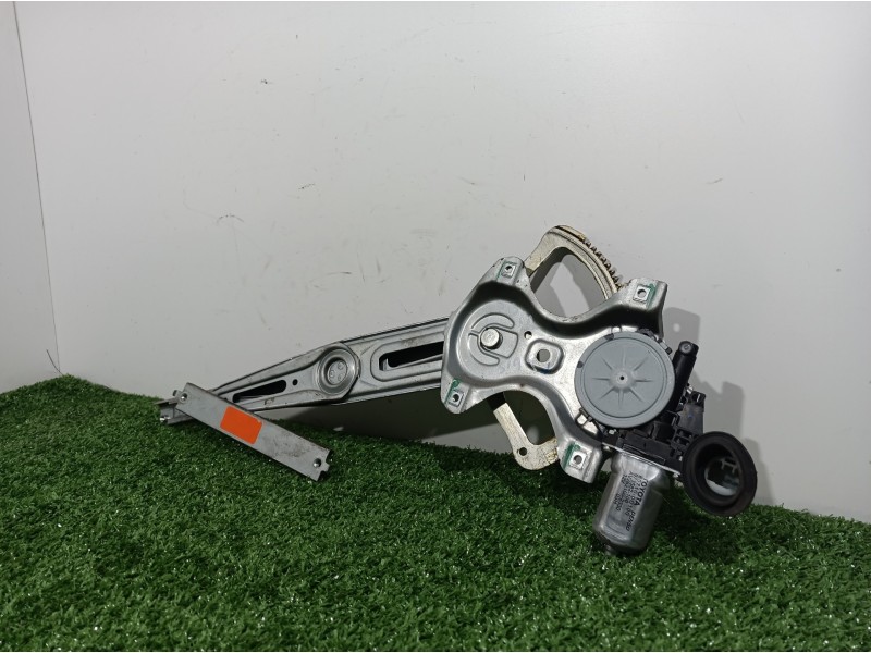 Recambio de elevalunas delantero derecho para toyota yaris (ksp9/scp9/nlp9) básico referencia OEM IAM 857100D100 857100D100 AV26