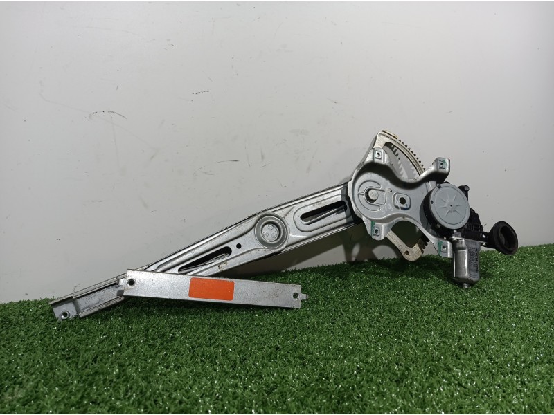 Recambio de elevalunas delantero derecho para toyota yaris (ksp9/scp9/nlp9) básico referencia OEM IAM 857100D100 857100D100 AV26