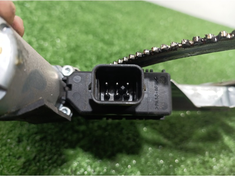 Recambio de elevalunas delantero izquierdo para opel astra h berlina cosmo referencia OEM IAM 994886100 994886100 994886100