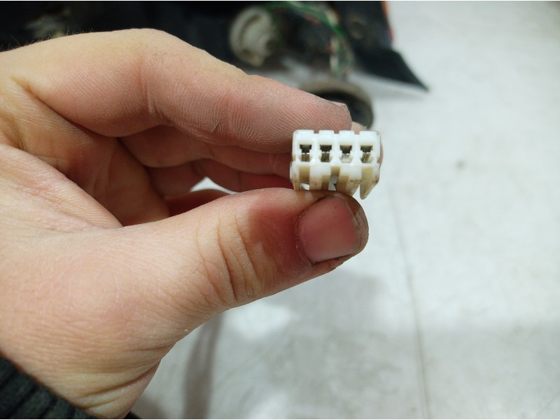 Recambio de piloto trasero derecho para mazda 626 berlina (gf) referencia OEM IAM 0431410 0431410 0431410