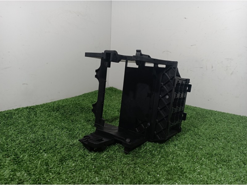 Recambio de moldura para seat altea (5p1) referencia OEM IAM 1K1971858E 1K1971858E 1K1971858