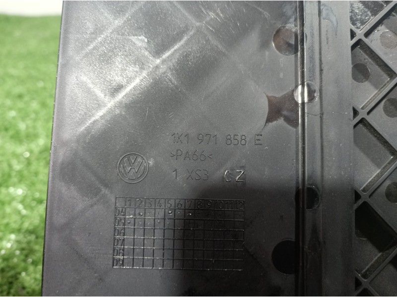 Recambio de moldura para seat altea (5p1) referencia OEM IAM 1K1971858E 1K1971858E 1K1971858