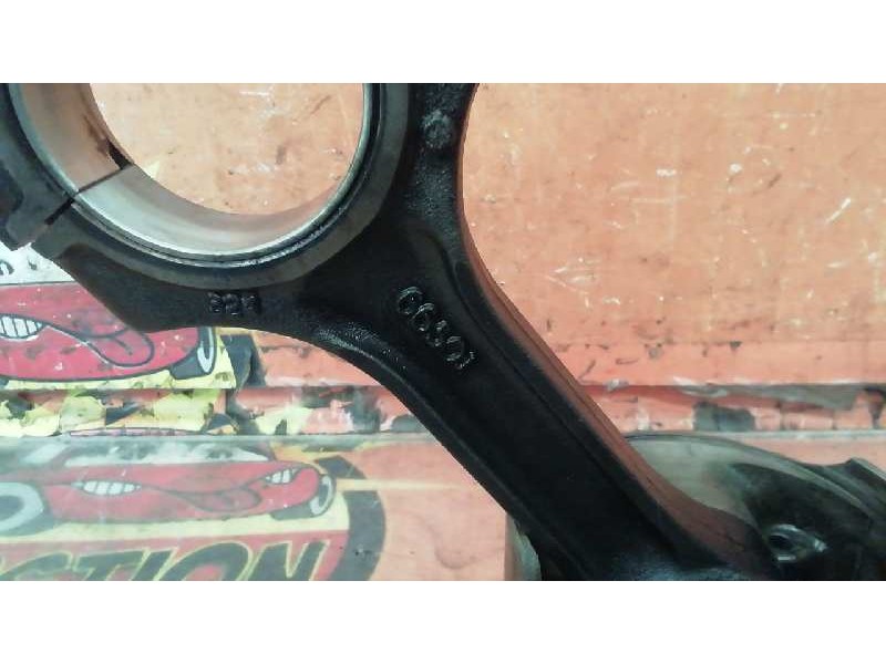 Recambio de piston para ssangyong rexton 270 xdi limited referencia OEM IAM 66501  